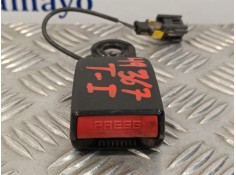 Recambio de enganche cinturon trasero izquierdo para peugeot 207 cc 1.6 16v referencia OEM IAM 7284C  