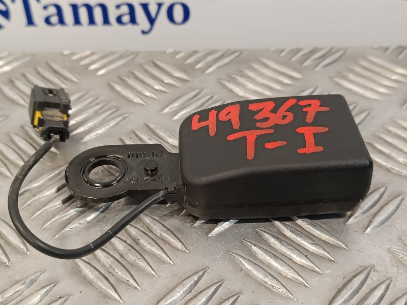 Recambio de enganche cinturon trasero izquierdo para peugeot 207 cc 1.6 16v referencia OEM IAM 7284C  