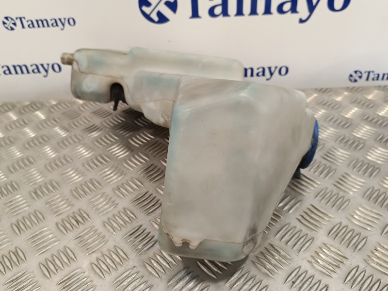 Recambio de deposito limpia para mercedes-benz sprinter chasis-cabina 411cdi referencia OEM IAM 9018690120  