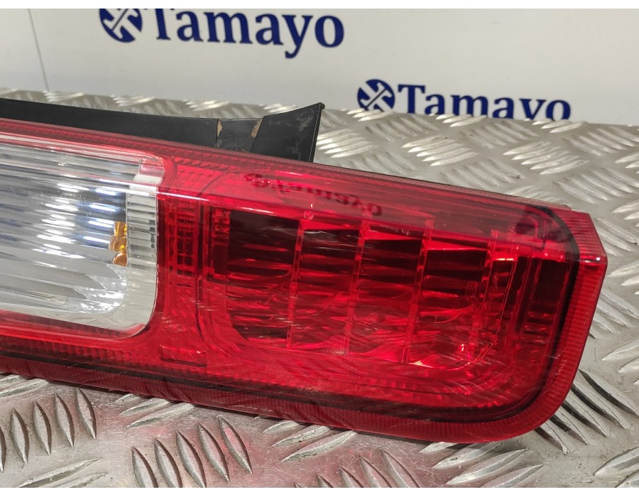 Recambio de piloto trasero derecho para ford focus berlina (cap) 2.0 tdci cat referencia OEM IAM 4M5113404A  