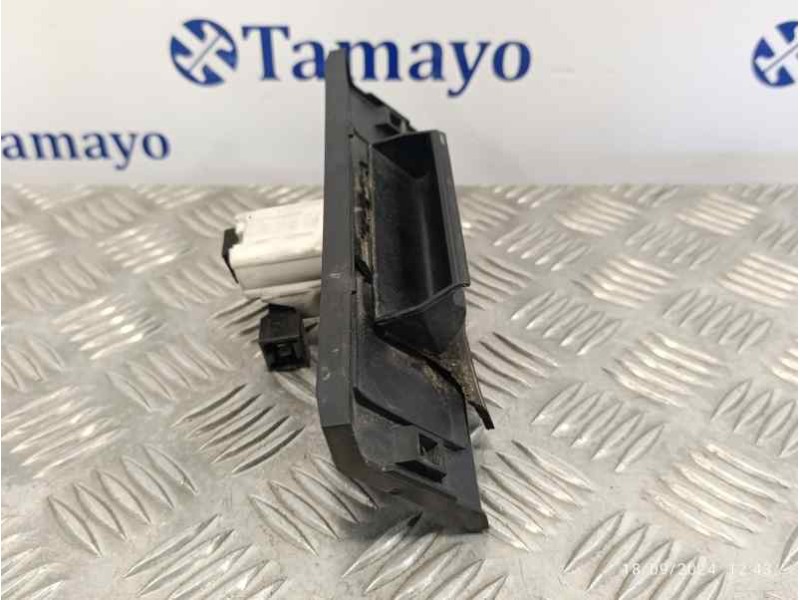 Recambio de maneta exterior porton para peugeot 206 berlina referencia OEM IAM N0501499  
