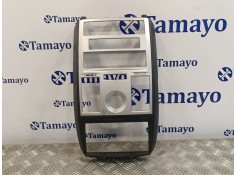 Recambio de moldura para chrysler grand voyager 2.8 crd cat referencia OEM IAM 1DR161DVAB  