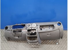 Recambio de salpicadero para dacia sandero 1.4 cat referencia OEM IAM 8200738433  