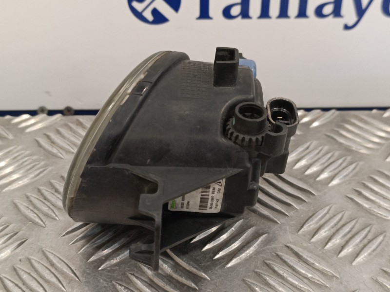 Recambio de faro antiniebla izquierdo para nissan qashqai (j10) 2.0 dci turbodiesel cat referencia OEM IAM 261558990A  89206411