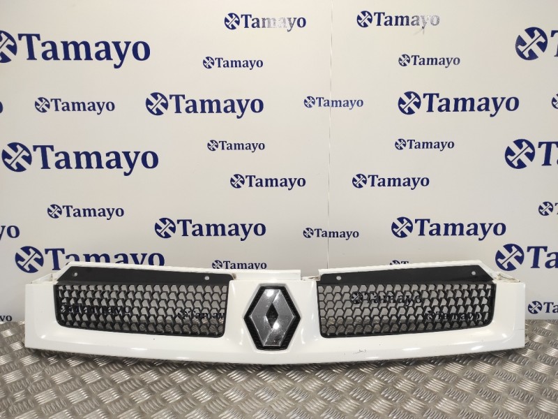 Recambio de rejilla delantera para renault master ii phase 2 combi 2.5 diesel referencia OEM IAM   