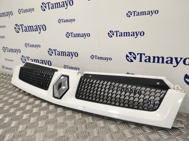 Recambio de rejilla delantera para renault master ii phase 2 combi 2.5 diesel referencia OEM IAM   