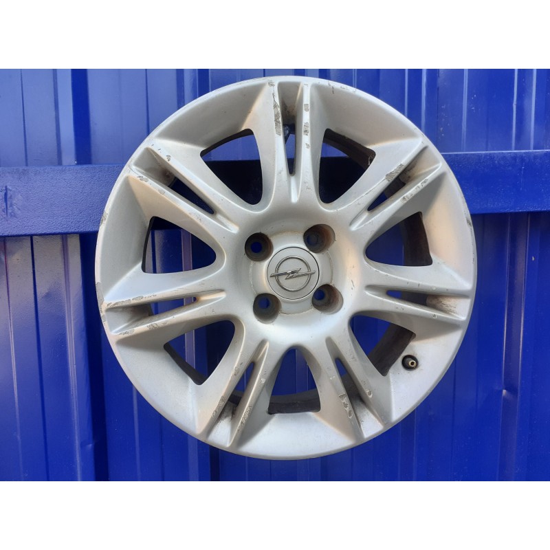Recambio de llanta para opel corsa d referencia OEM IAM 13211902  