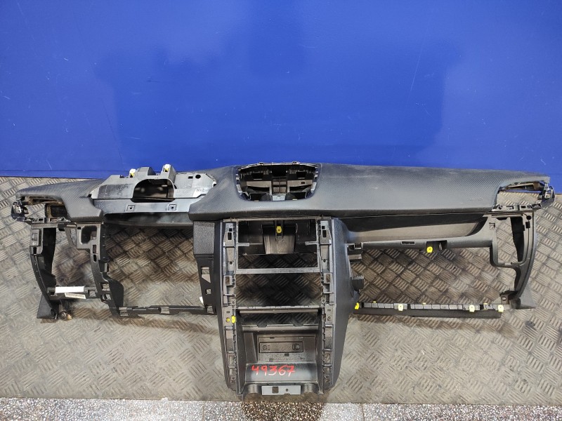 Recambio de salpicadero para peugeot 207 cc 1.6 16v referencia OEM IAM 9650086677  