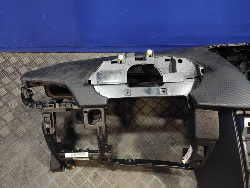 Recambio de salpicadero para peugeot 207 cc 1.6 16v referencia OEM IAM 9650086677  