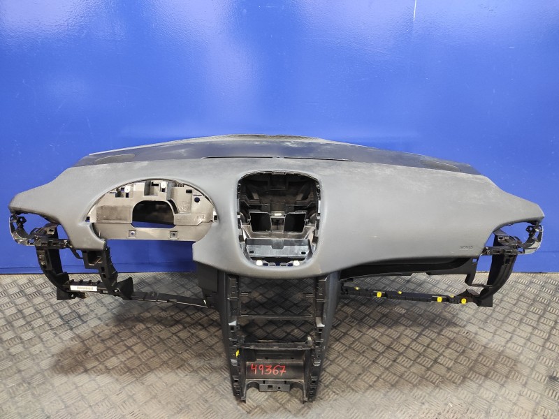 Recambio de salpicadero para peugeot 207 cc 1.6 16v referencia OEM IAM 9650086677  