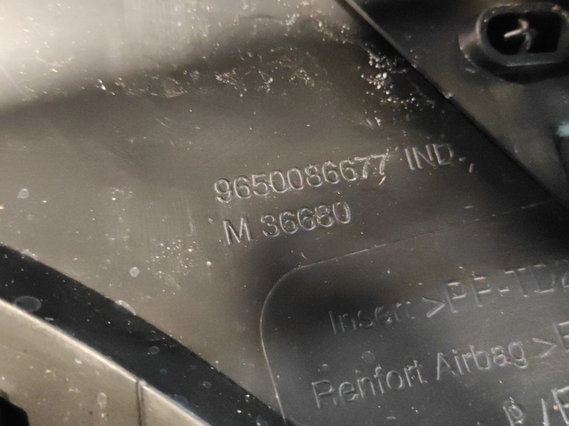 Recambio de salpicadero para peugeot 207 cc 1.6 16v referencia OEM IAM 9650086677  