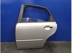 Recambio de puerta trasera izquierda para volvo s40 berlina 1.6 diesel cat referencia OEM IAM   