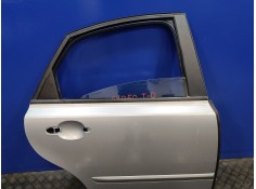 Recambio de puerta trasera derecha para volvo s40 berlina 1.6 diesel cat referencia OEM IAM    2