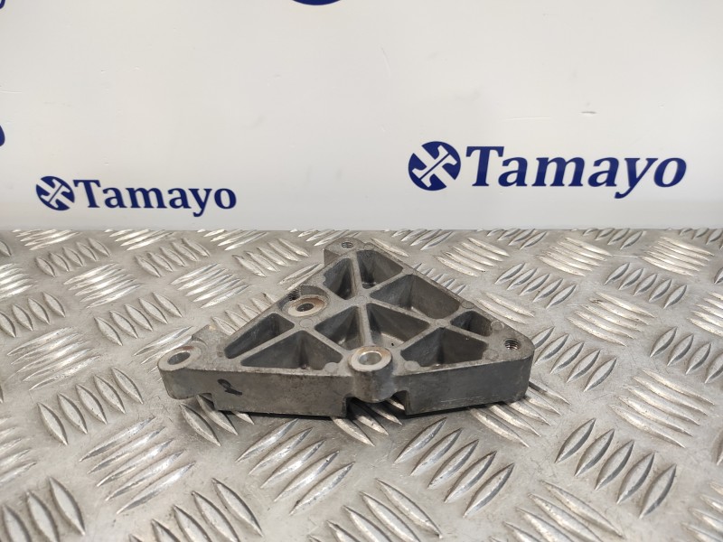 Recambio de soporte bomba servodirección para jaguar xf 2.7 v6 diesel cat referencia OEM IAM 6R833K738BA  