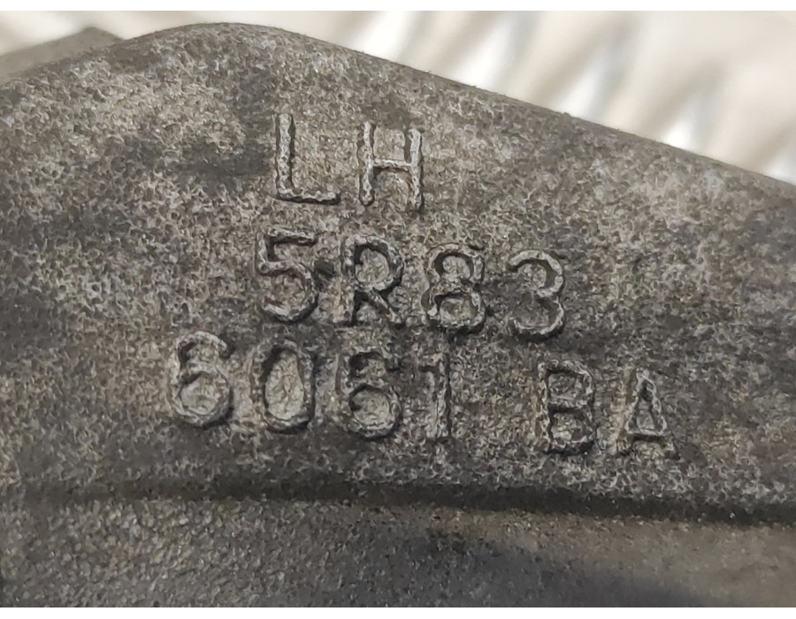 Recambio de soporte motor izquierdo para jaguar xf 2.7 v6 diesel cat referencia OEM IAM 5R836061BA  