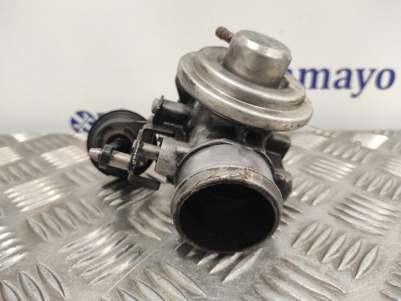 Recambio de valvula egr para volkswagen golf iv berlina (1j1) 1.9 tdi referencia OEM IAM 038131501E  
