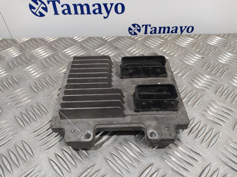 Recambio de centralita motor uce para opel astra j lim. enjoy referencia OEM IAM 12638807  12636386