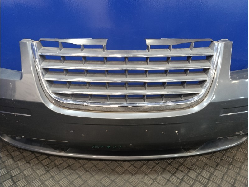Recambio de paragolpes delantero para chrysler grand voyager 2.8 crd cat referencia OEM IAM   