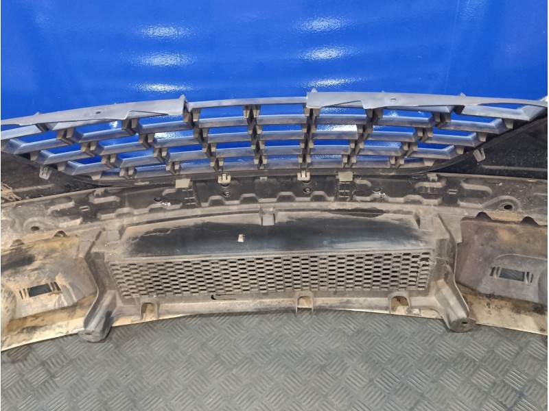 Recambio de paragolpes delantero para chrysler grand voyager 2.8 crd cat referencia OEM IAM   