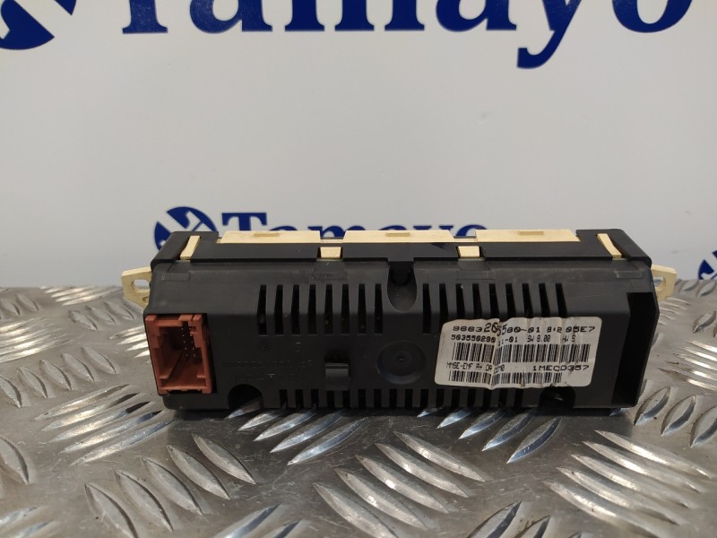Recambio de pantalla multifuncion para peugeot 207 1.4 hdi referencia OEM IAM 9663205580  966320558001