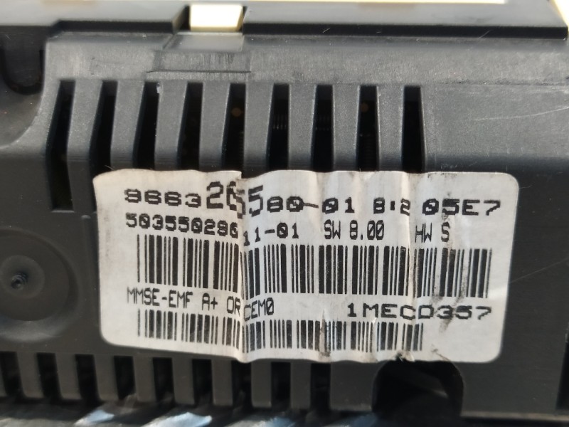 Recambio de pantalla multifuncion para peugeot 207 1.4 hdi referencia OEM IAM 9663205580  966320558001