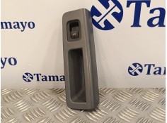 Recambio de mando elevalunas trasero izquierdo para volvo s40 berlina 1.6 diesel cat referencia OEM IAM 8679477  