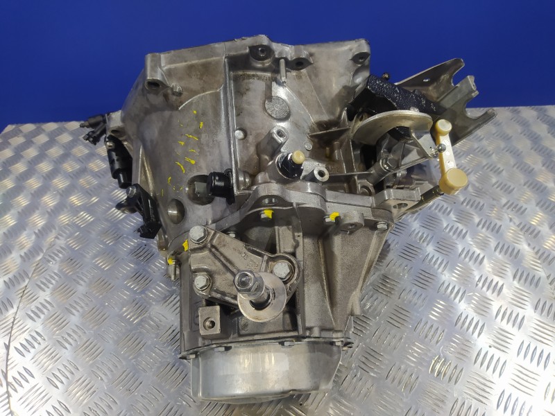 Recambio de caja cambios para peugeot 308 1.6 16v referencia OEM IAM 20DP42  