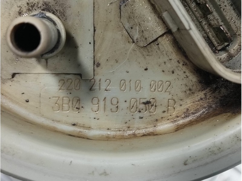 Recambio de aforador para volkswagen passat berlina (3b3) referencia OEM IAM 220212010002  3B0919050B