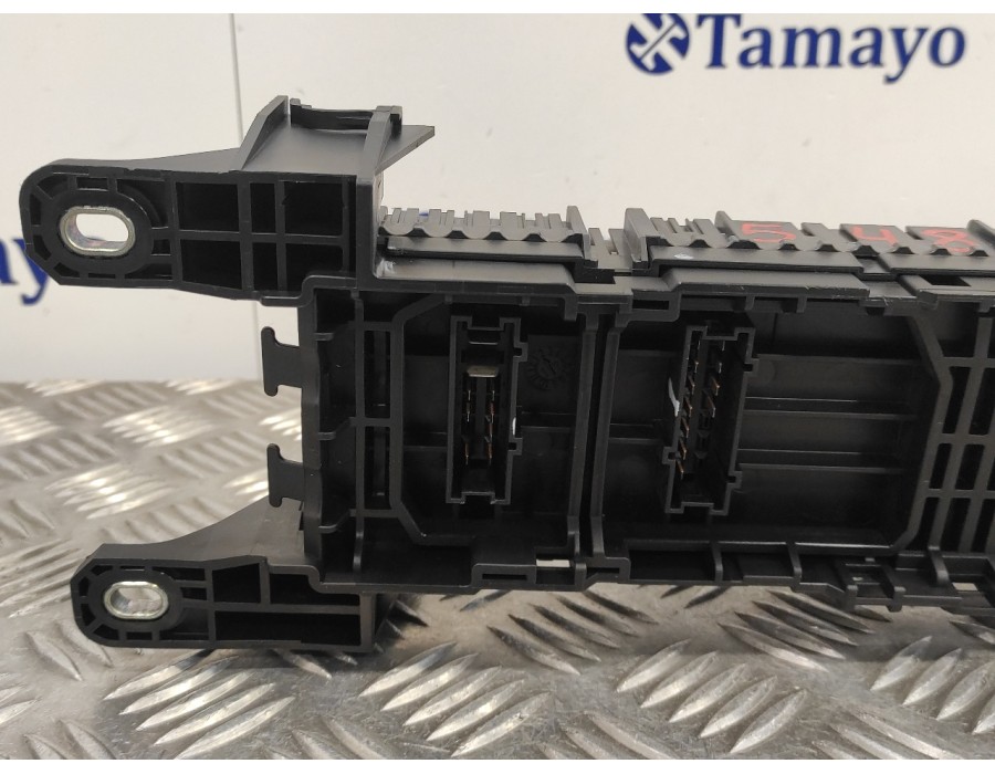 Recambio de caja reles / fusibles para mercedes-benz vito tourer (447) 2.1 cdi cat referencia OEM IAM A4479060117  
