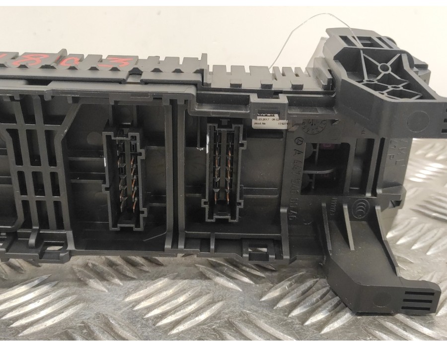 Recambio de caja reles / fusibles para mercedes-benz vito tourer (447) 2.1 cdi cat referencia OEM IAM A4479060117  