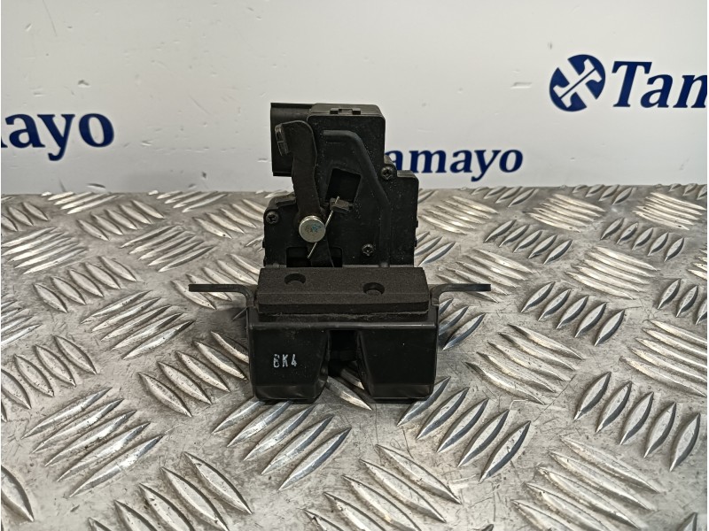 Recambio de cerradura maletero / porton para kia cee´d 1.6 crdi cat referencia OEM IAM   