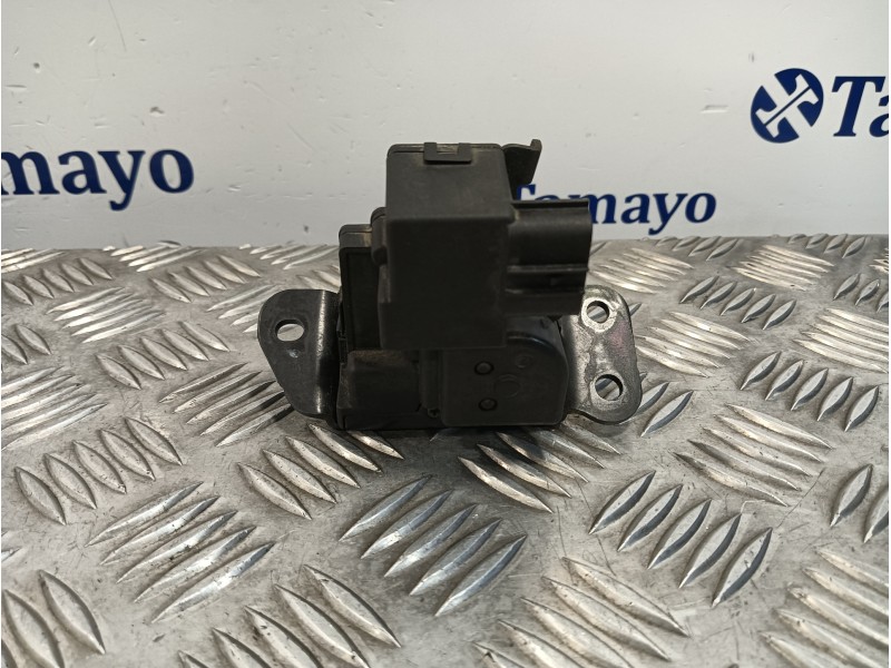 Recambio de cerradura maletero / porton para kia cee´d 1.6 crdi cat referencia OEM IAM   