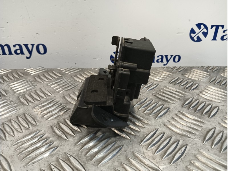 Recambio de cerradura maletero / porton para kia cee´d 1.6 crdi cat referencia OEM IAM   