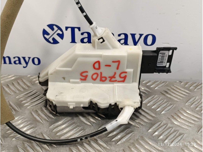 Recambio de cerradura puerta corredera derecha para peugeot partner teppe referencia OEM IAM 828423  A01862