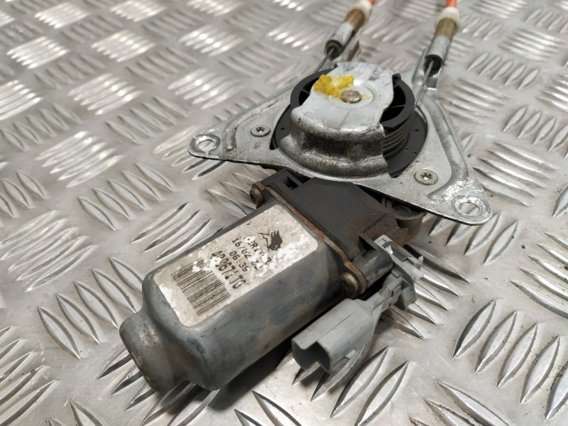 Recambio de elevalunas delantero izquierdo para citroën saxo 1.5 diesel referencia OEM IAM 400671T6  