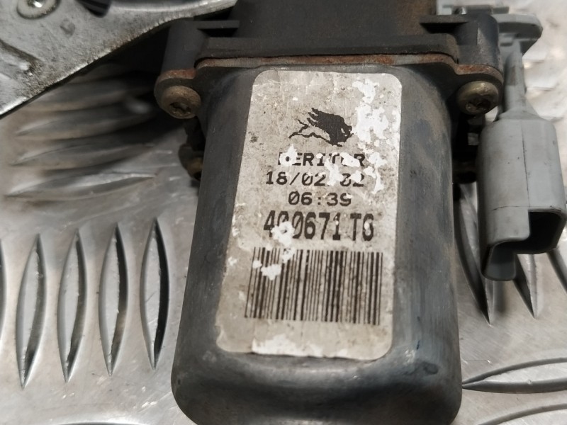 Recambio de elevalunas delantero izquierdo para citroën saxo 1.5 diesel referencia OEM IAM 400671T6  