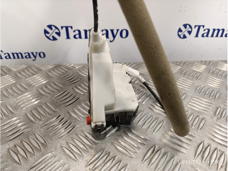 Recambio de cerradura puerta corredera derecha para peugeot partner teppe referencia OEM IAM 828423  A01862