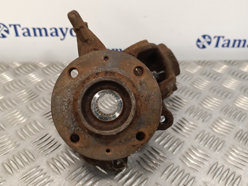 Recambio de mangueta delantera derecha para peugeot 207 cc 1.6 16v referencia OEM IAM   