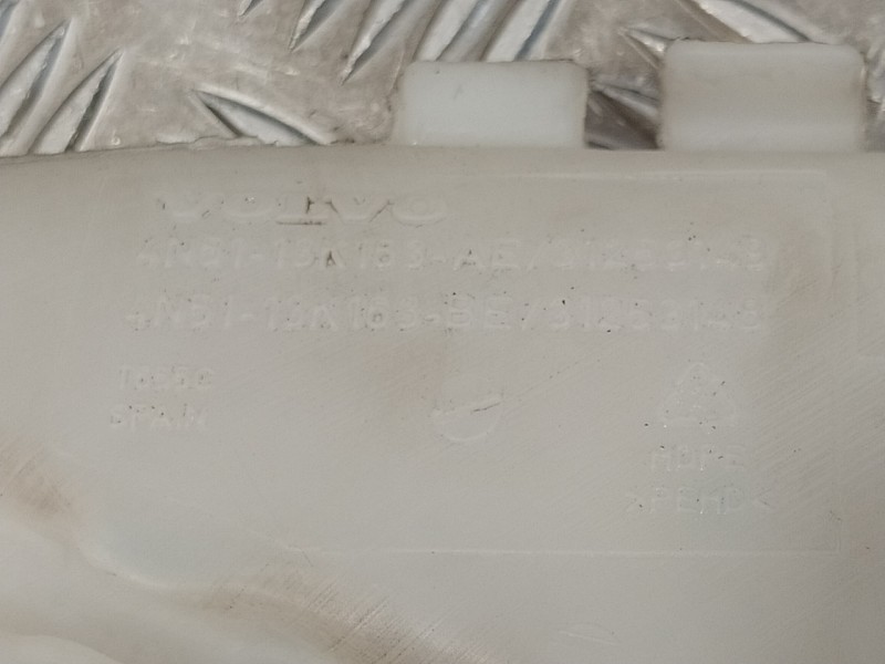 Recambio de deposito limpia para volvo c30 1.6 diesel cat referencia OEM IAM 4M5113K163AE  4M5113K163BE