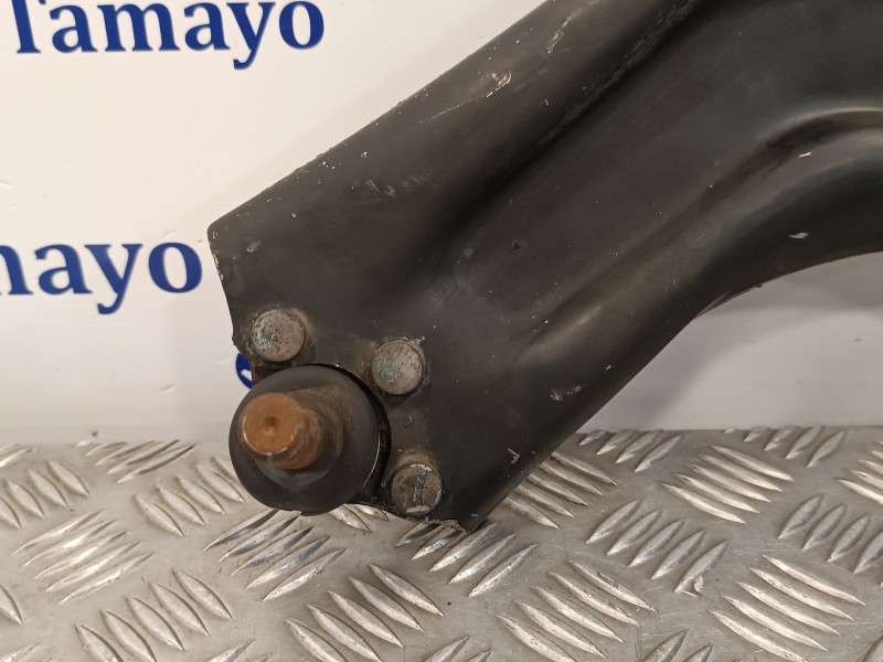 Recambio de brazo suspension inferior delantero izquierdo para peugeot 207 cc 1.6 16v referencia OEM IAM   
