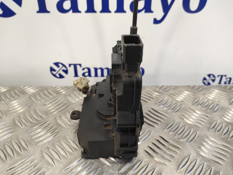 Recambio de cerradura puerta delantera izquierda para opel meriva b 1.7 16v cdti referencia OEM IAM 13258271  