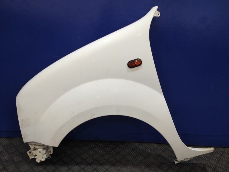 Recambio de aleta delantera izquierda para renault kangoo (f/kc0) referencia OEM IAM   