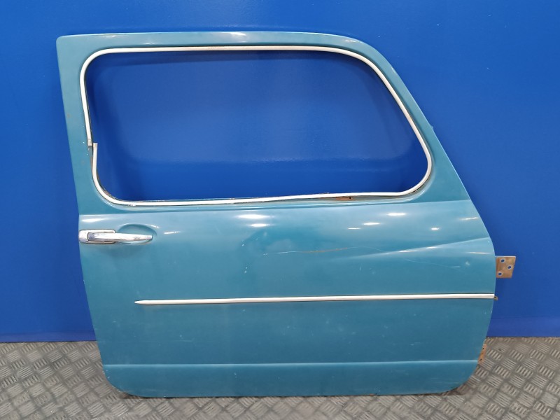 Recambio de puerta delantera derecha para seat 600 referencia OEM IAM   