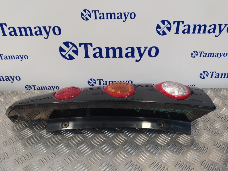 Recambio de piloto trasero derecho para smart forfour 1.3 cat referencia OEM IAM A4548201164  
