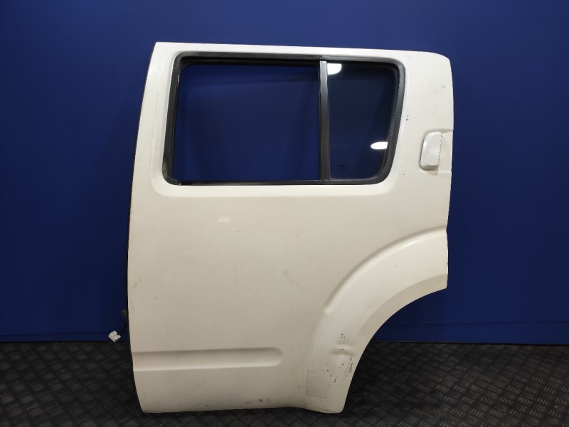 Recambio de puerta trasera izquierda para nissan pathfinder (r51) 2.5 dci diesel cat referencia OEM IAM   