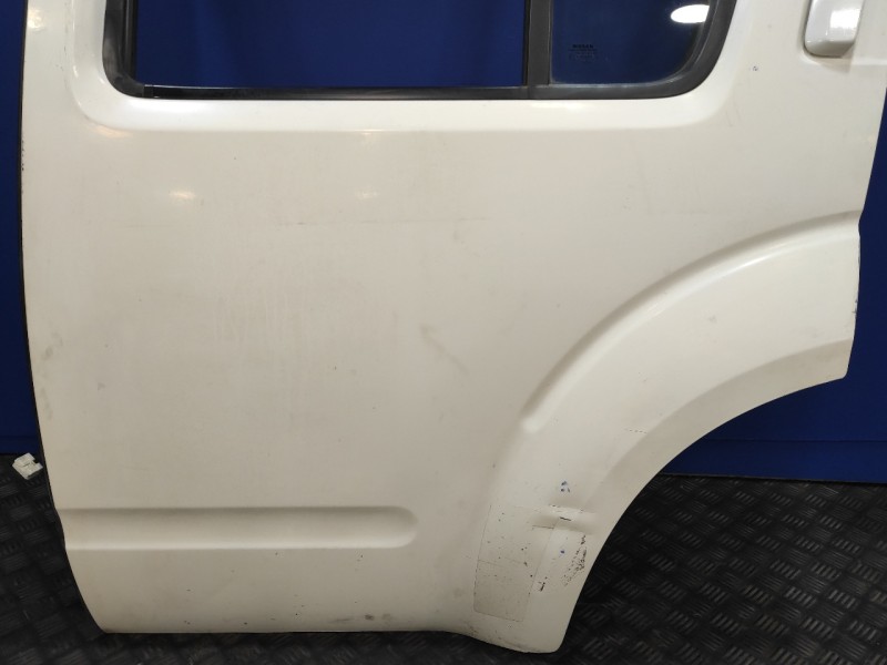 Recambio de puerta trasera izquierda para nissan pathfinder (r51) 2.5 dci diesel cat referencia OEM IAM   