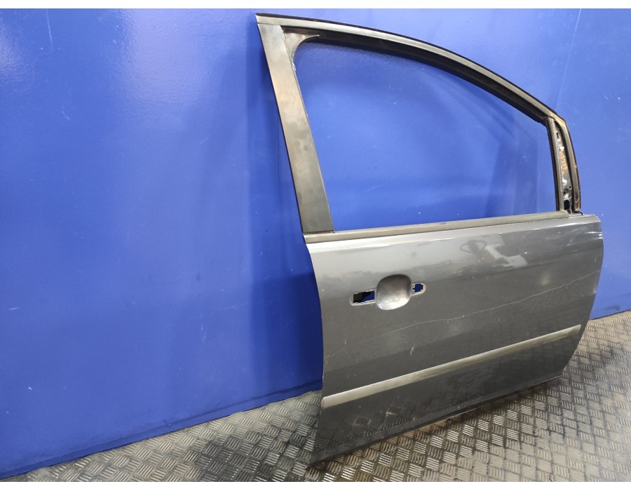 Recambio de puerta delantera derecha para ford focus c-max (cap) 1.6 tdci cat referencia OEM IAM   