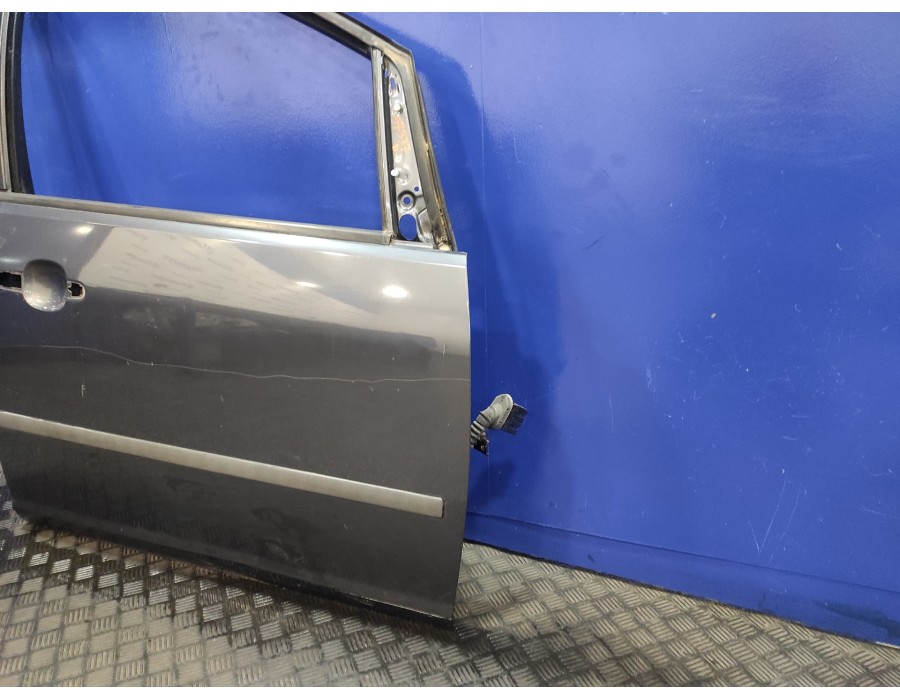 Recambio de puerta delantera derecha para ford focus c-max (cap) 1.6 tdci cat referencia OEM IAM   