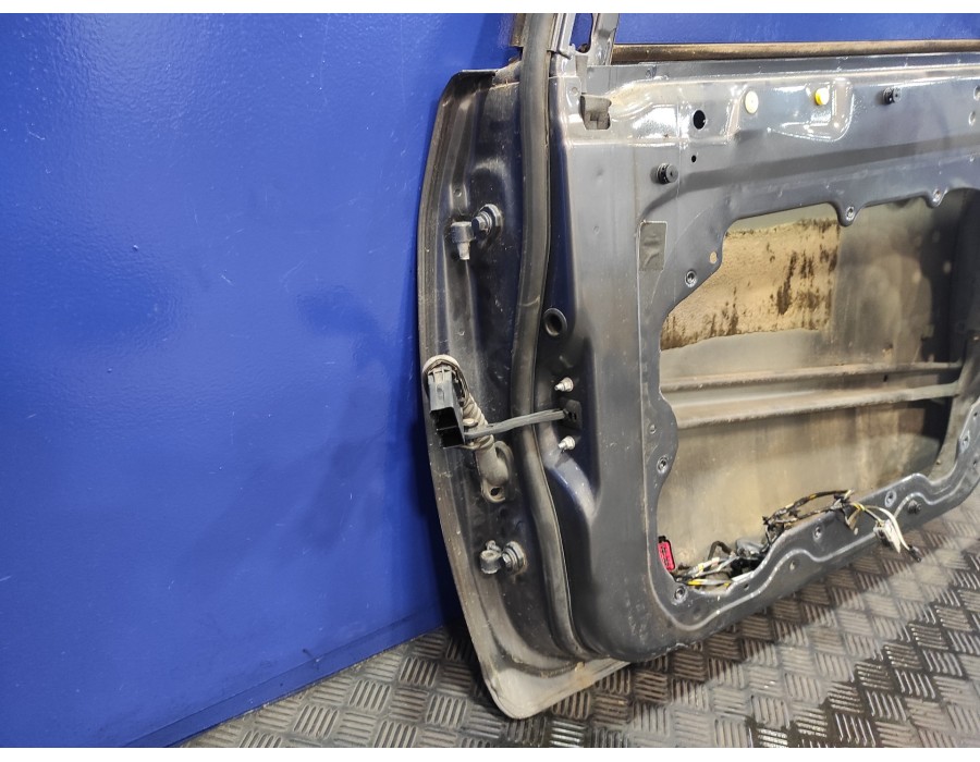 Recambio de puerta delantera derecha para ford focus c-max (cap) 1.6 tdci cat referencia OEM IAM   