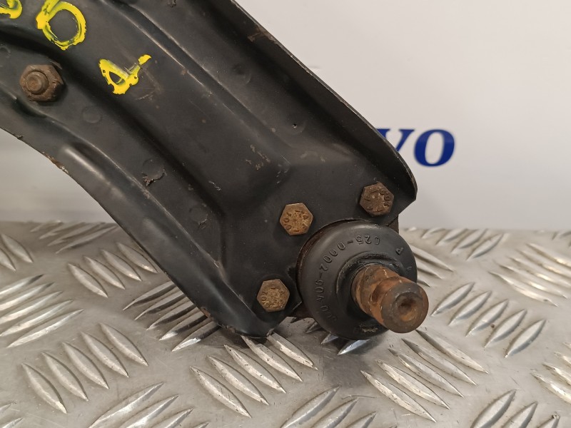 Recambio de brazo suspension inferior delantero derecho para porsche 924 2.0 referencia OEM IAM   